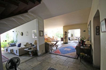 Casa à venda com 4 quartos, 500m² em Pacaembu, São Paulo
