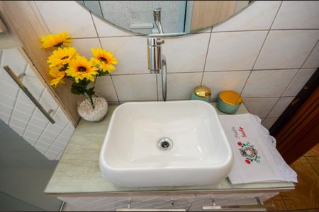 Casa à venda com 170m², 4 quartos e 4 vagas Casa à venda com 170m², 4 quartos e 4 vagasBanheiro