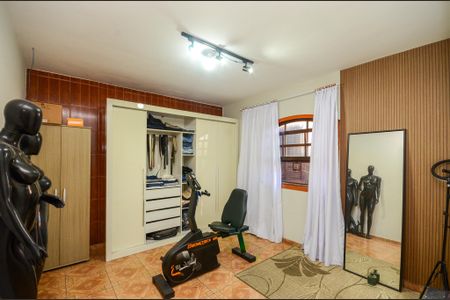 Casa à venda com 170m², 4 quartos e 4 vagas Casa à venda com 170m², 4 quartos e 4 vagasQuarto 2