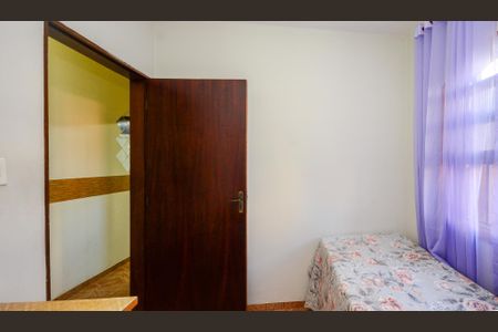 Casa à venda com 170m², 4 quartos e 4 vagas Casa à venda com 170m², 4 quartos e 4 vagasQuarto 1