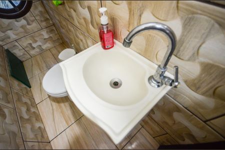 Casa à venda com 170m², 4 quartos e 4 vagas Casa à venda com 170m², 4 quartos e 4 vagasLavabo