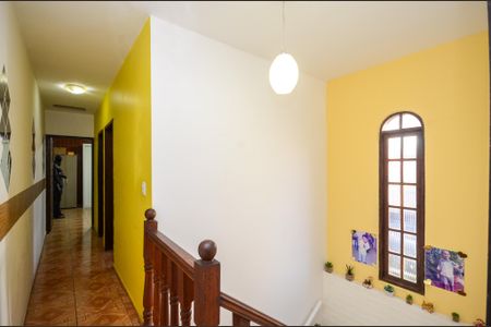 Casa à venda com 170m², 4 quartos e 4 vagas Casa à venda com 170m², 4 quartos e 4 vagasCorredor