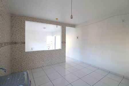 Cozinha de casa para alugar com 1 quarto, 50m² em Jardim Novo Horizonte, São Paulo