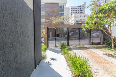 Hall de entrada de apartamento à venda com 1 quarto, 116m² em Serra, Belo Horizonte