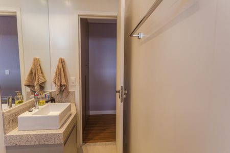 Apartamento à venda com 116m², 1 quarto e 2 vagas Apartamento à venda com 116m², 1 quarto e 2 vagasBanheiro da Suíte