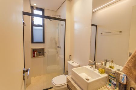 Apartamento à venda com 116m², 1 quarto e 2 vagas Apartamento à venda com 116m², 1 quarto e 2 vagasBanheiro da Suíte