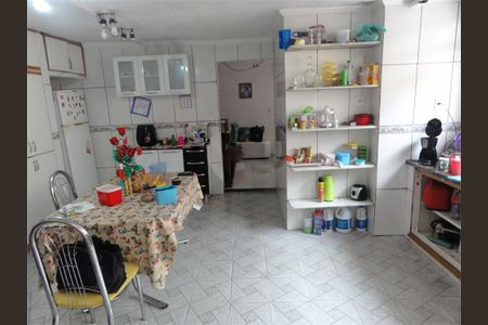 Casa à venda com 5 quartos, 200m² em Vila Ede, São Paulo