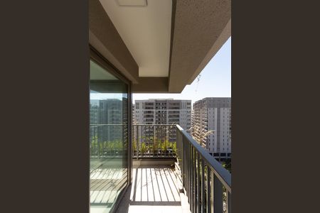 Varanda de kitnet/studio à venda com 1 quarto, 73m² em Indianópolis, São Paulo