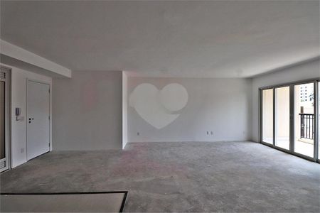 Apartamento à venda com 3 quartos, 123m² em Vila Ester (Zona Norte), São Paulo