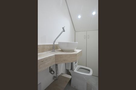 Casa para alugar com 200m², 2 quartos e 1 vagaLavabo