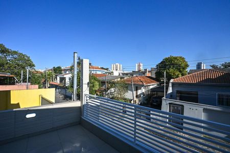 Varanda da Suíte 1 de casa para alugar com 2 quartos, 200m² em Jardim Santa Terezinha, Taboão da Serra