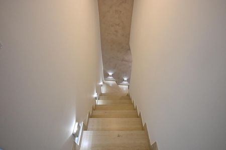 Escada de casa para alugar com 2 quartos, 200m² em Jardim Santa Terezinha, Taboão da Serra