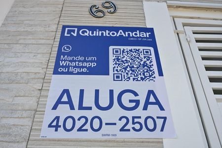 Fachada de casa para alugar com 2 quartos, 200m² em Jardim Santa Terezinha, Taboão da Serra