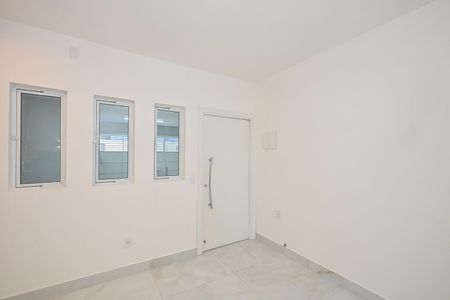 Sala de casa para alugar com 2 quartos, 200m² em Jardim Santa Terezinha, Taboão da Serra