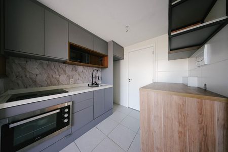 Sala/Cozinha e Área de Serviço de apartamento para alugar com 1 quarto, 29m² em Vila Ré, São Paulo