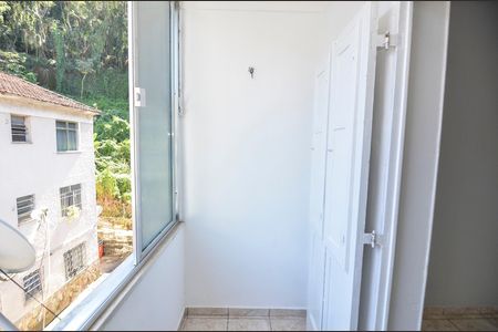 Apartamento para alugar com 65m², 2 quartos e sem vaga Apartamento para alugar com 65m², 2 quartos e sem vagaSala