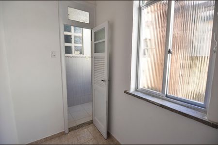 Apartamento para alugar com 65m², 2 quartos e sem vaga Apartamento para alugar com 65m², 2 quartos e sem vagaQuarto de Serviço