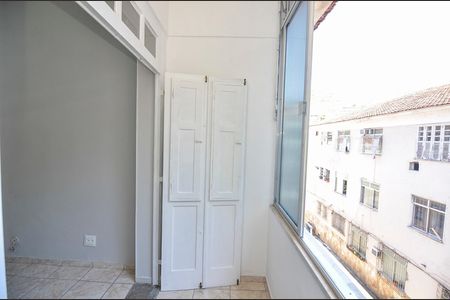 Apartamento para alugar com 65m², 2 quartos e sem vaga Apartamento para alugar com 65m², 2 quartos e sem vagaSala