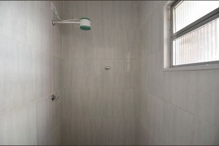 Apartamento para alugar com 65m², 2 quartos e sem vaga Apartamento para alugar com 65m², 2 quartos e sem vagaBanheiro de Serviço