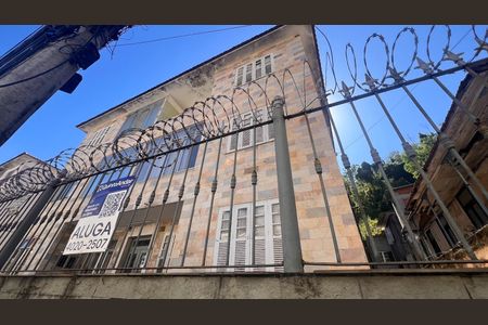 Apartamento para alugar com 65m², 2 quartos e sem vaga Apartamento para alugar com 65m², 2 quartos e sem vagaFachada