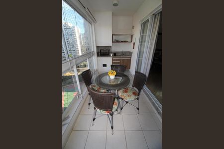 Apartamento para alugar com 150m², 3 quartos e 2 vagasSacada