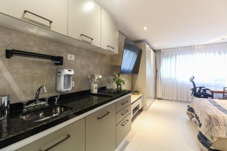 Studio à venda com 27m², 1 quarto e sem vaga Studio à venda com 27m², 1 quarto e sem vagaStudio - Cozinha