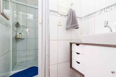 Banheiro de apartamento à venda com 2 quartos, 52m² em Itaquera, São Paulo