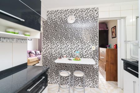 Cozinha de apartamento à venda com 2 quartos, 52m² em Itaquera, São Paulo