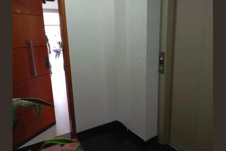 Corredor de apartamento à venda com 2 quartos, 110m² em Parque Novo Oratório, Santo André