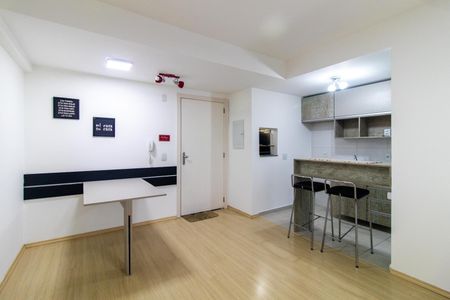 Sala de apartamento para alugar com 2 quartos, 55m² em Azenha, Porto Alegre