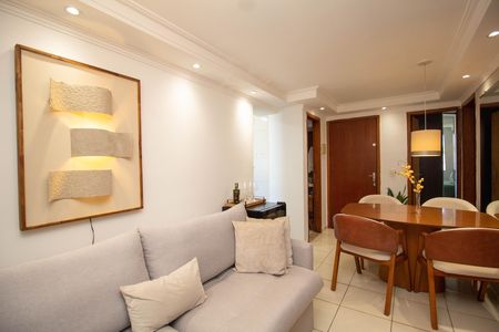 Apartamento para alugar com 73m², 2 quartos e 1 vagaSala