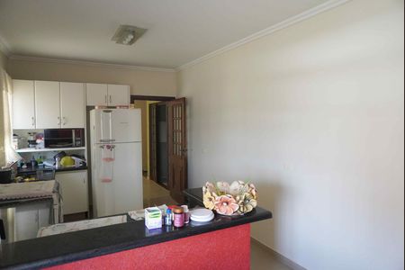 Casa para alugar com 350m², 4 quartos e 4 vagas Casa para alugar com 350m², 4 quartos e 4 vagasCozinha