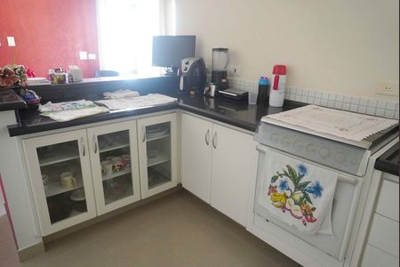 Casa para alugar com 350m², 4 quartos e 4 vagas Casa para alugar com 350m², 4 quartos e 4 vagasCozinha