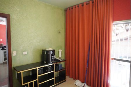Casa para alugar com 350m², 4 quartos e 4 vagas Casa para alugar com 350m², 4 quartos e 4 vagasSala de Jantar