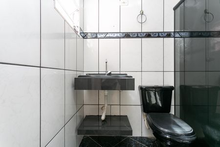 Casa de condomínio para alugar com 320m², 3 quartos e 1 vaga Casa de condomínio para alugar com 320m², 3 quartos e 1 vagaBanheiro da Suíte