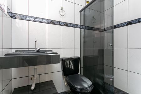 Casa de condomínio para alugar com 320m², 3 quartos e 1 vaga Casa de condomínio para alugar com 320m², 3 quartos e 1 vagaBanheiro da Suíte