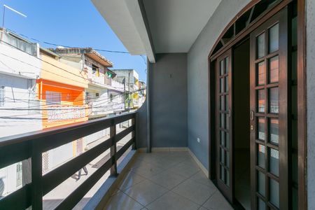 Casa de condomínio para alugar com 320m², 3 quartos e 1 vaga Casa de condomínio para alugar com 320m², 3 quartos e 1 vagaVaranda da Suíte