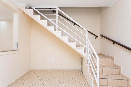 Casa de condomínio para alugar com 320m², 3 quartos e 1 vaga Casa de condomínio para alugar com 320m², 3 quartos e 1 vagaSala de Jantar