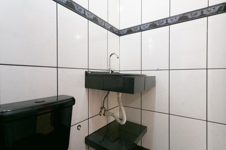Casa de condomínio para alugar com 320m², 3 quartos e 1 vaga Casa de condomínio para alugar com 320m², 3 quartos e 1 vagaBanheiro 2