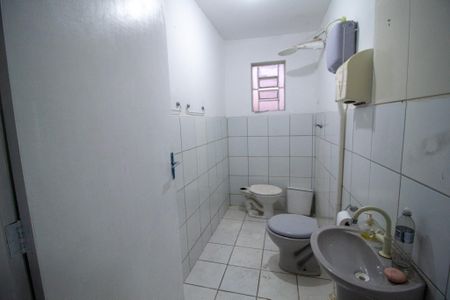 Casa para alugar com 124m², 2 quartos e 1 vaga Casa para alugar com 124m², 2 quartos e 1 vagaBanheiro