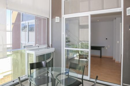 Apartamento à venda com 65m², 1 quarto e 1 vaga
