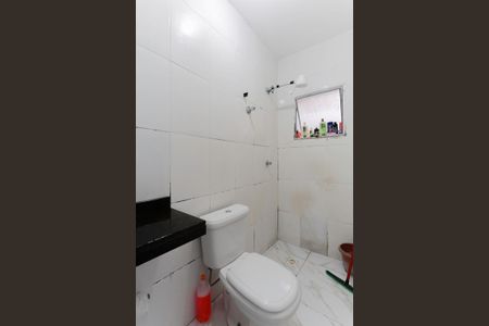 Casa de condomínio para alugar com 57m², 2 quartos e 2 vagas Casa de condomínio para alugar com 57m², 2 quartos e 2 vagasBanheiro