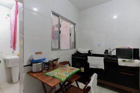 Cozinha de casa de condomínio para alugar com 2 quartos, 57m² em Vila Aurora (zona Norte), São Paulo