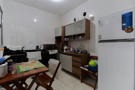 Casa de condomínio para alugar com 57m², 2 quartos e 2 vagas Casa de condomínio para alugar com 57m², 2 quartos e 2 vagasCozinha
