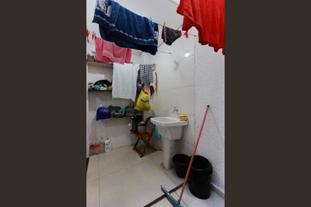 Área de serviço de casa de condomínio para alugar com 2 quartos, 57m² em Vila Aurora (zona Norte), São Paulo