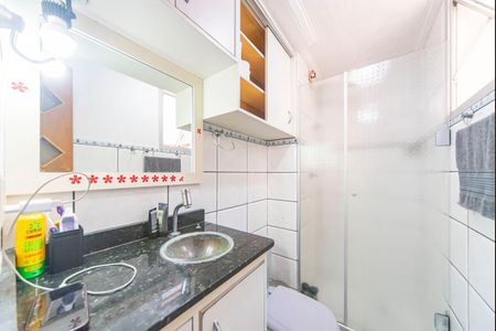 Banheiro  de apartamento à venda com 2 quartos, 55m² em Jardim do Estádio, Santo André