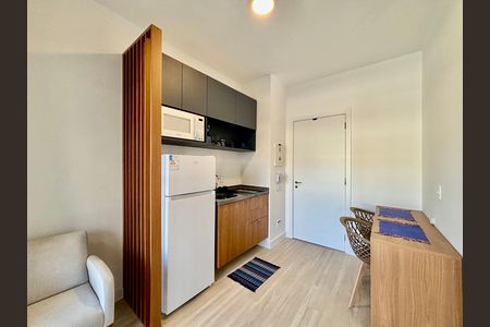 Cozinha  de kitnet/studio à venda com 1 quarto, 28m² em Pinheiros, São Paulo