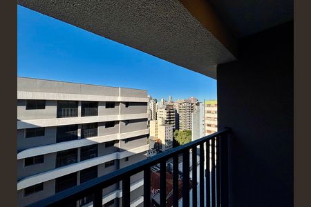 Varanda  de kitnet/studio à venda com 1 quarto, 28m² em Pinheiros, São Paulo