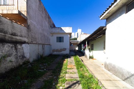 Garagem de casa à venda com 4 quartos, 194m² em Cidade Centenário, São Paulo