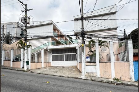Fachada  de casa de condomínio para alugar com 2 quartos, 65m² em Itaquera, São Paulo